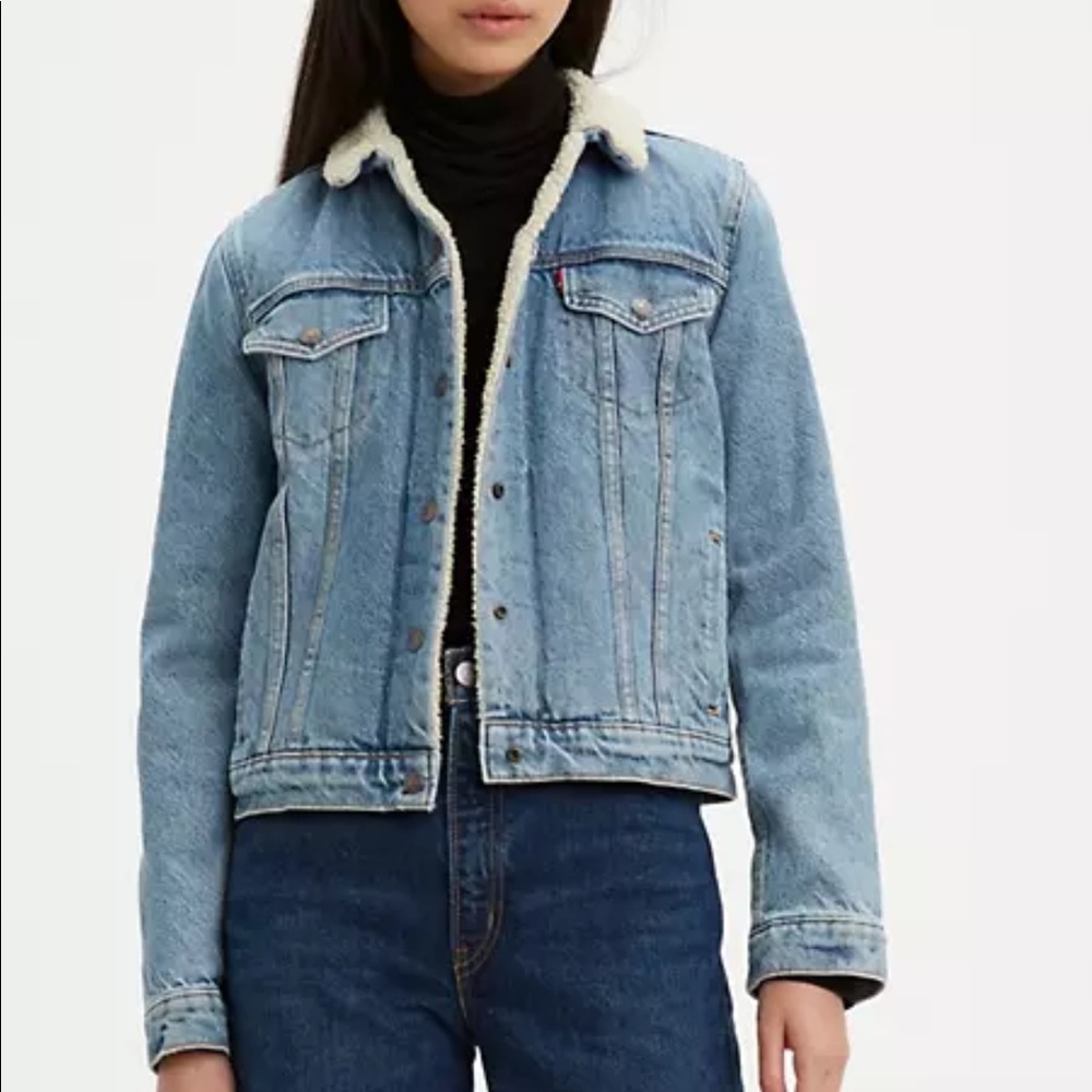 Levi’s Original Sherpa Trucker Denim Jacket Size XS